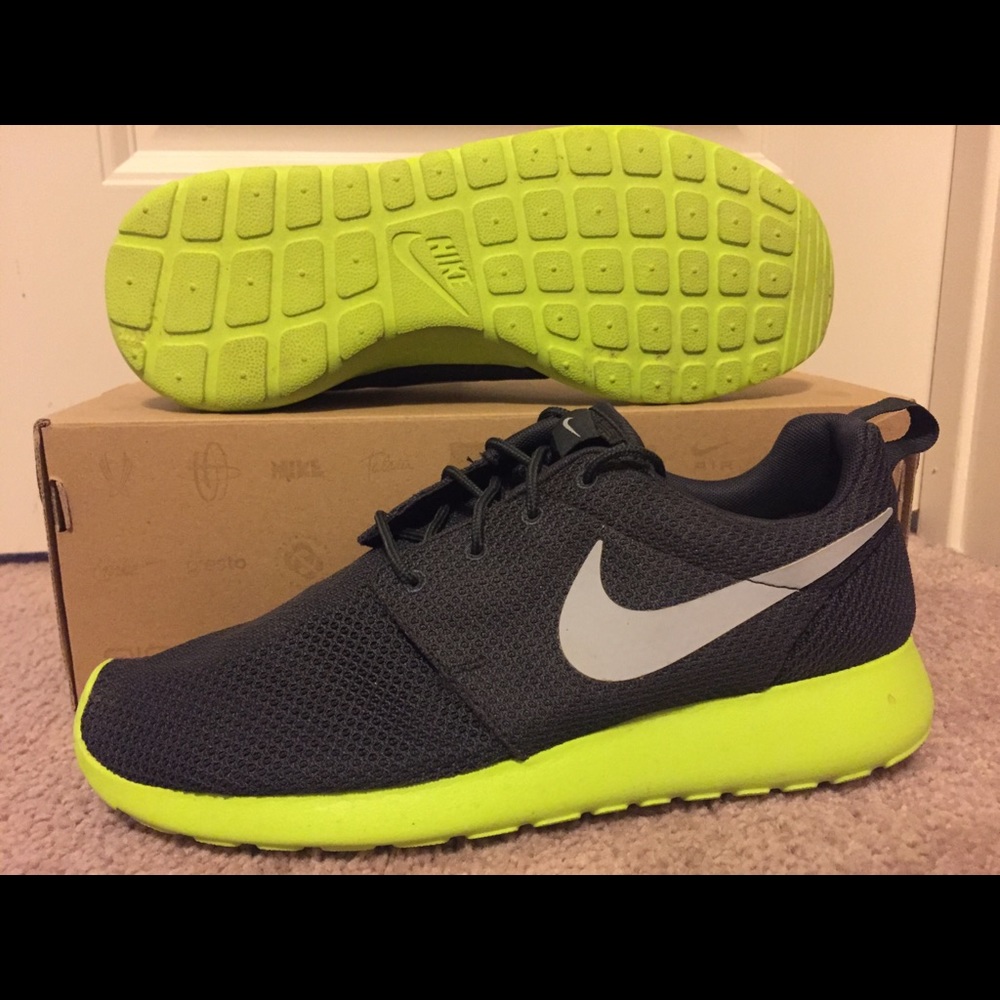 Nike Rosherun Anthracite/Wolf Grey 511881-003 8.5